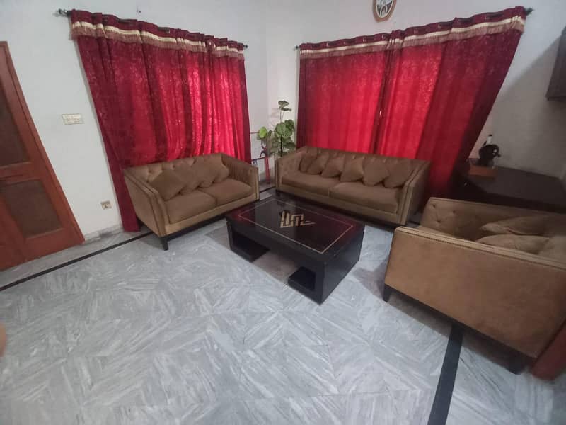 Sofas for sale 0