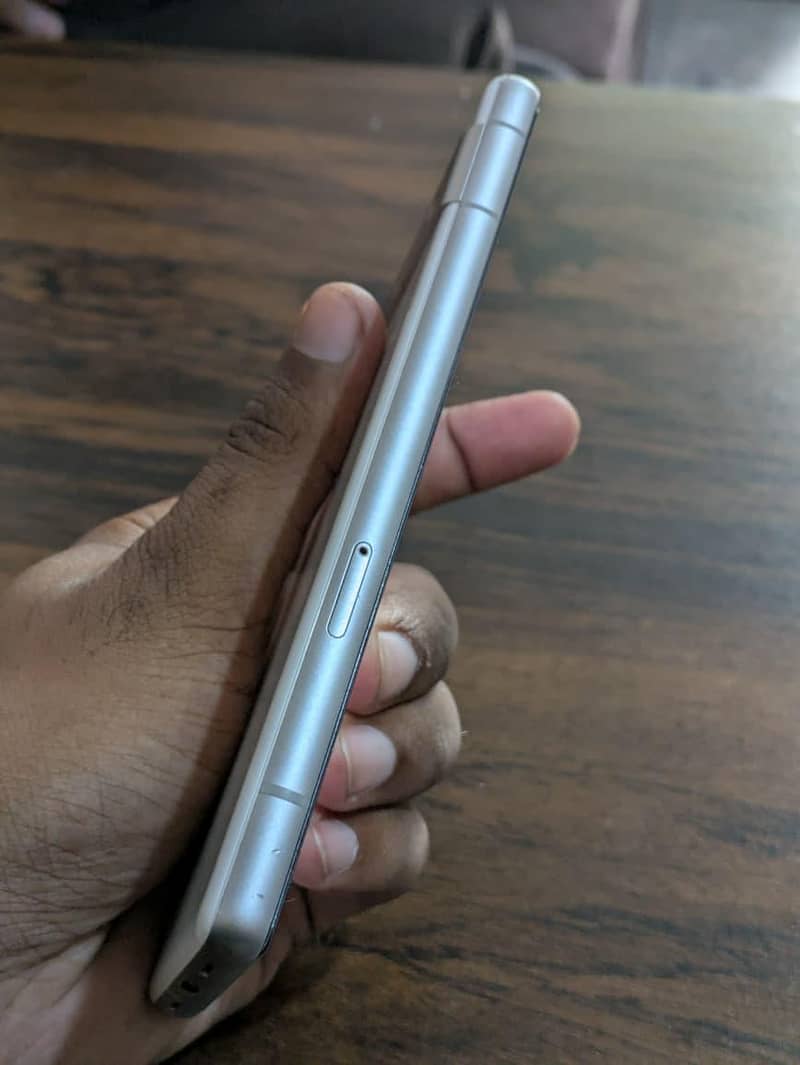 Google Pixel 7a 4