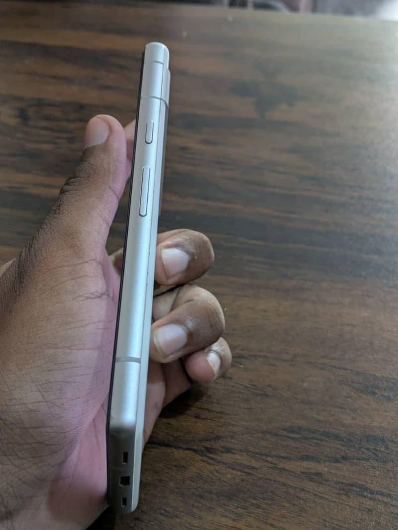 Google Pixel 7a 6