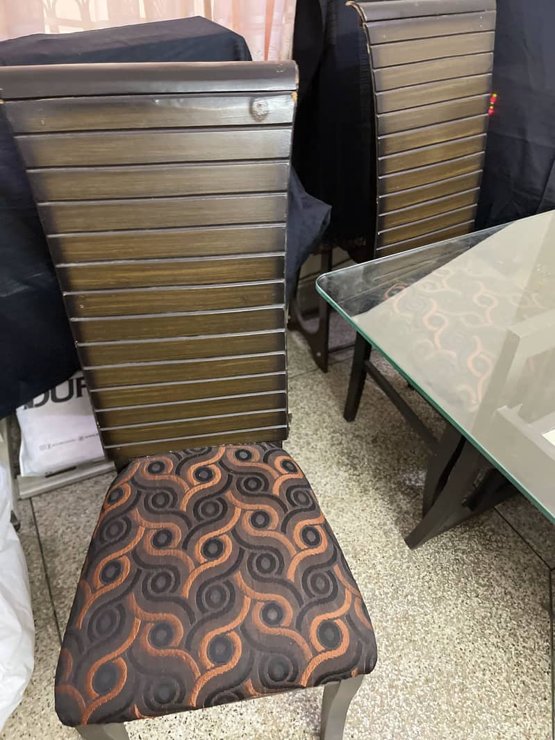 Dining Table with six chairs 1