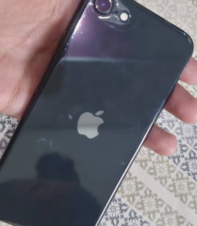 Apple iPhone SE