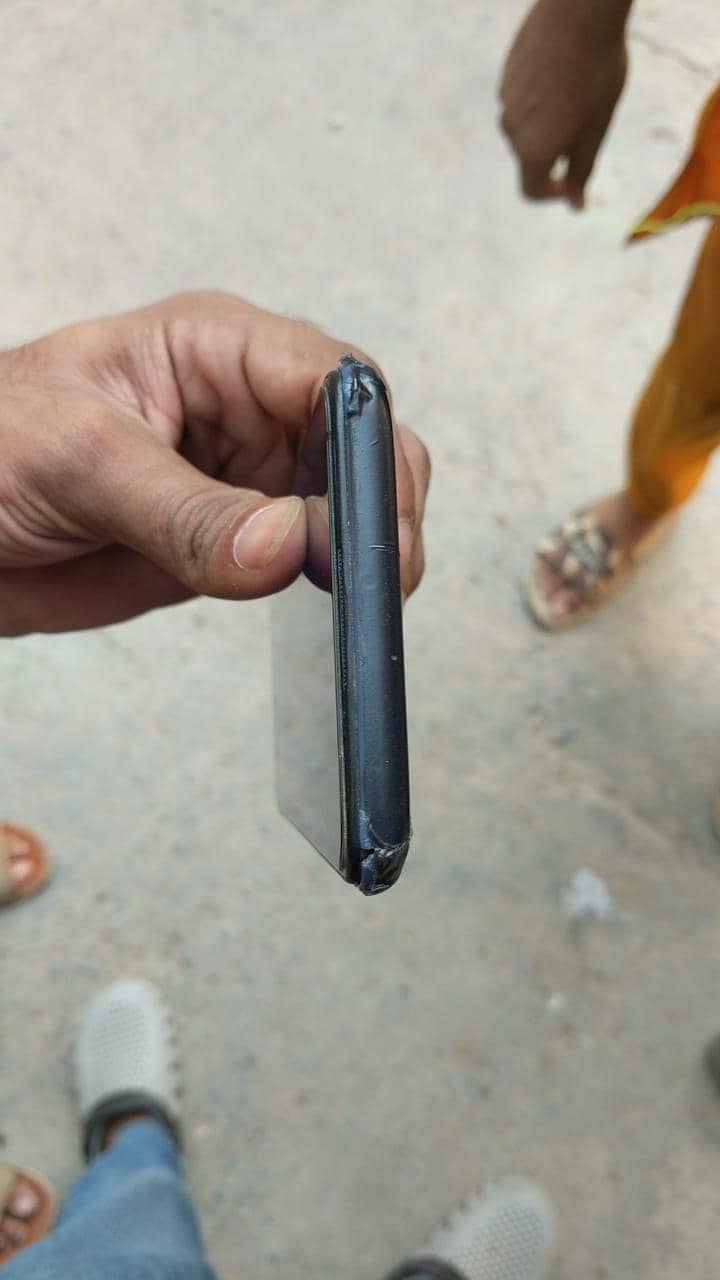 Xiaomi Redmi Note 9 4