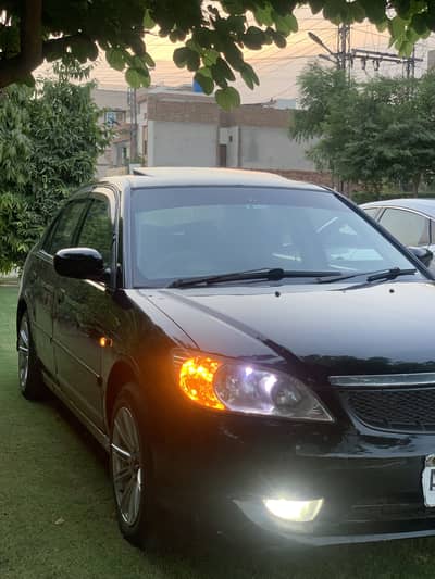 Honda Civic Oriel 2004