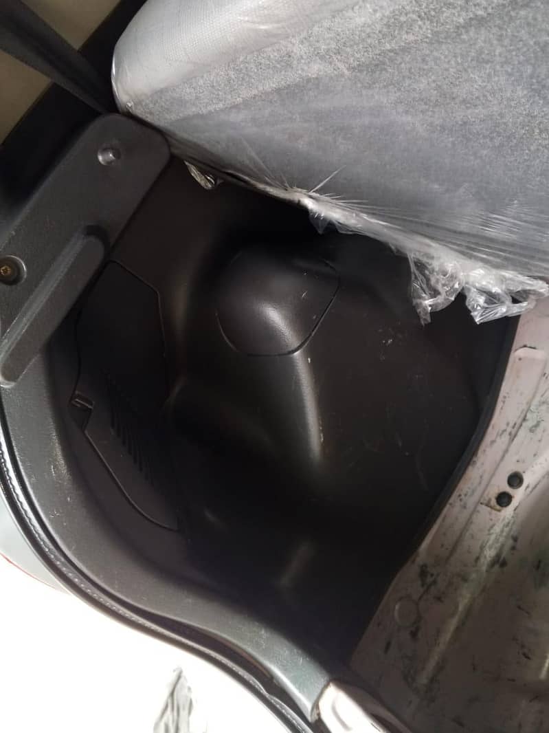 vitz 1999/2007 14