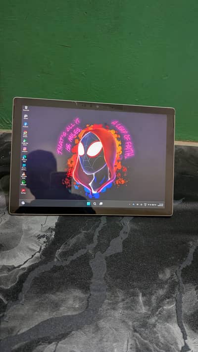 Surface pro7 i5 10 Generation 8/238