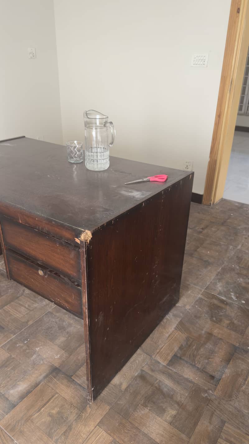 Work/study table 0
