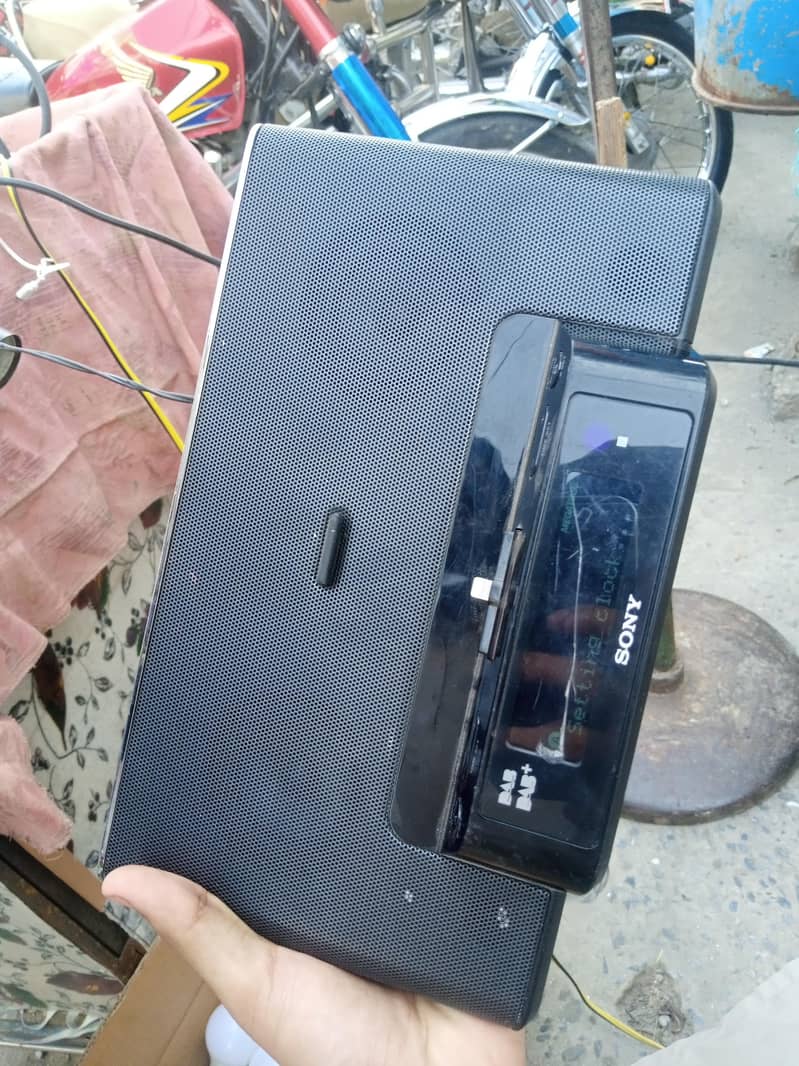 sony speaker 4
