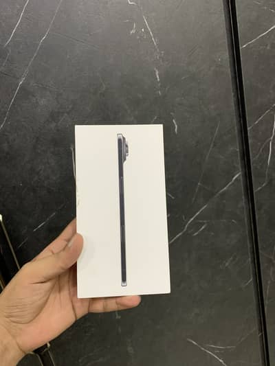 Apple iPhone 17 Air jv + factory unlock 256gb non active box pack
