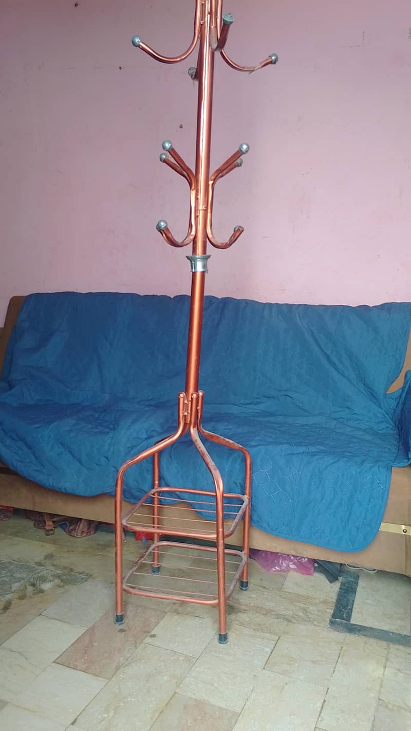 hanging stand. 4