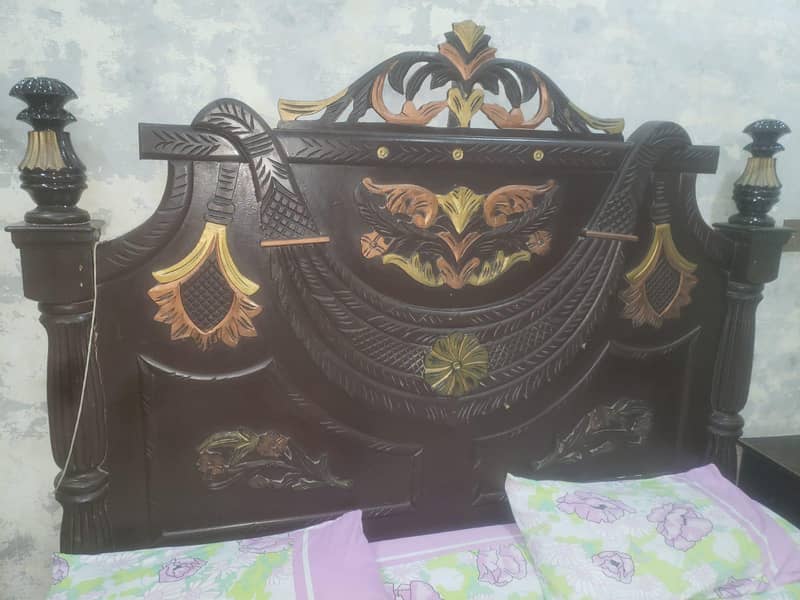 bed set dressing table showcase 0