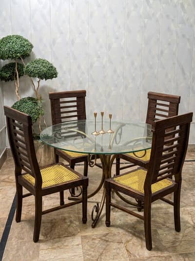Wooden 4 seater dining table