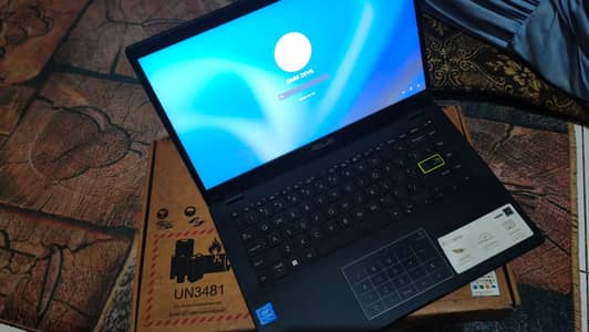 Asus E410m box pack for sale