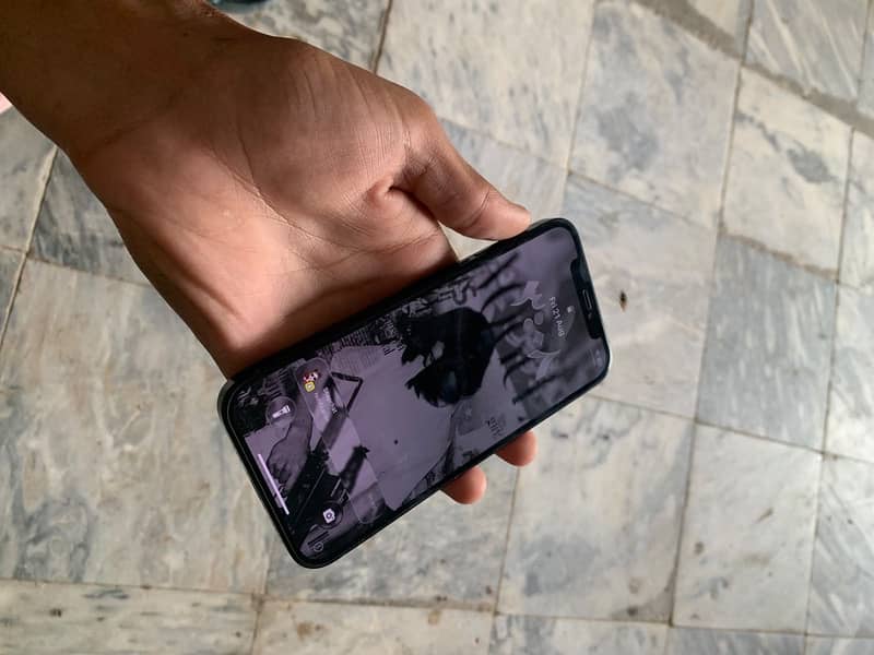 Apple iPhone 12 2