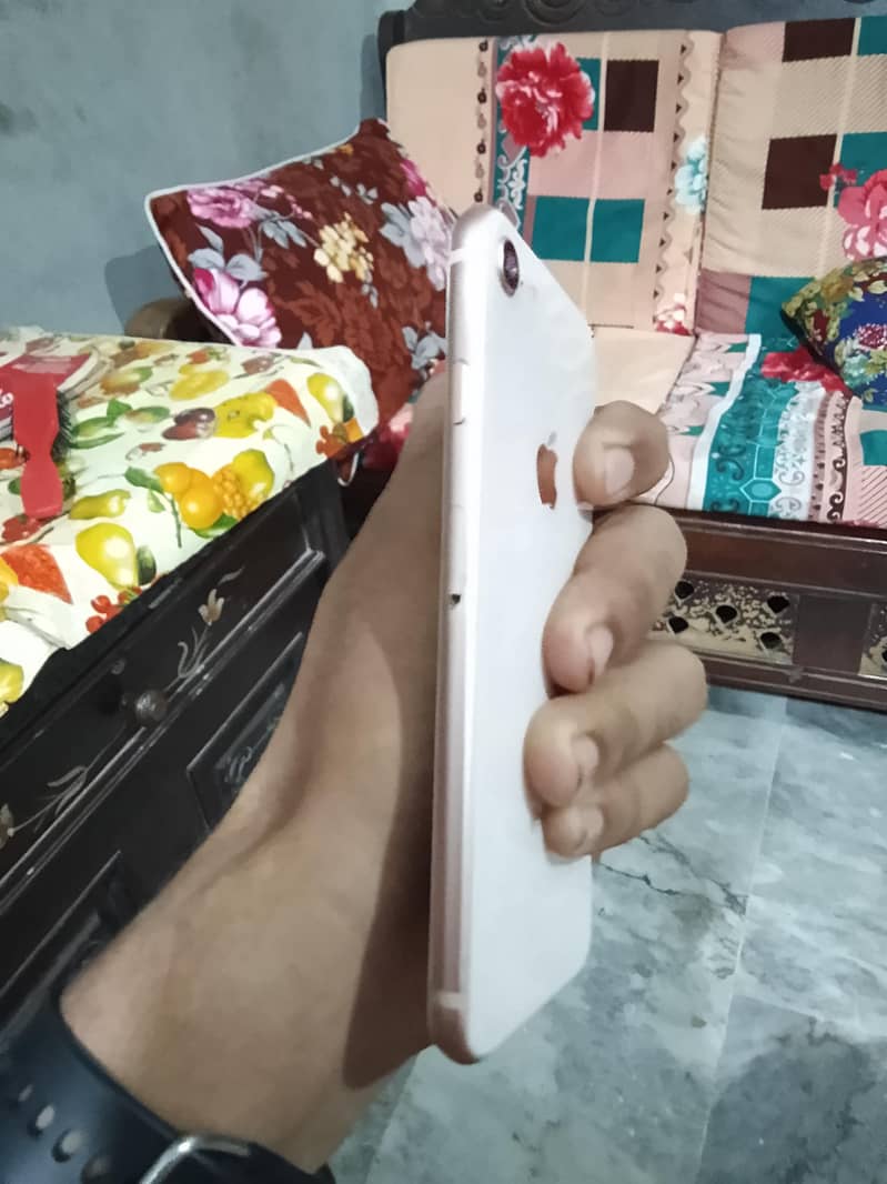 Apple iPhone 8 2