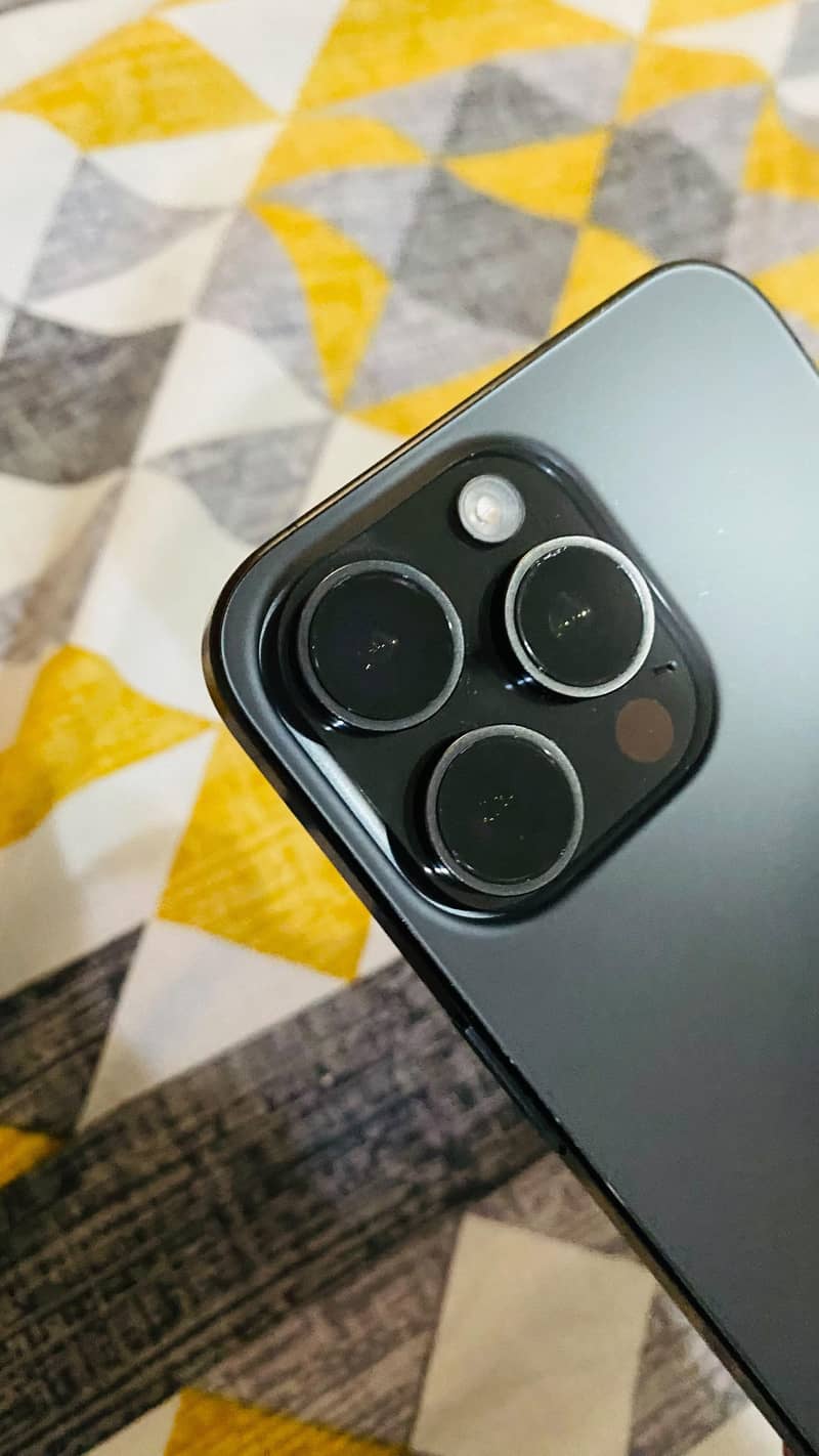 iPhone 15 Pro Max mdm 2