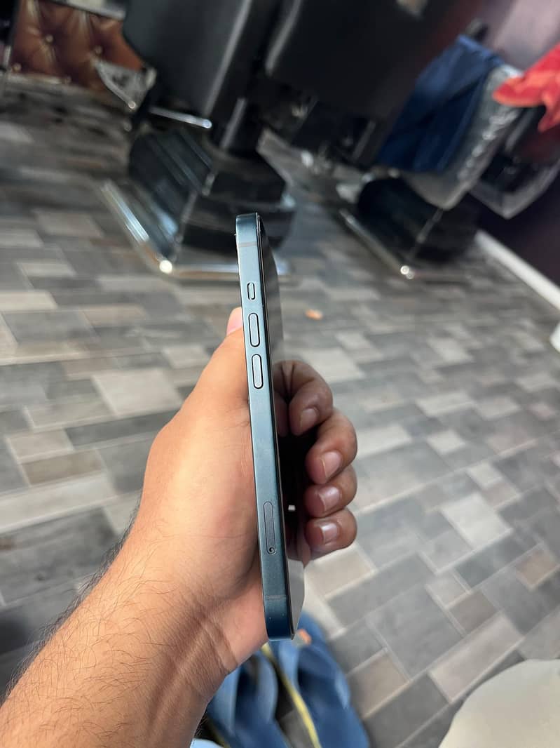 Apple iPhone 14 1