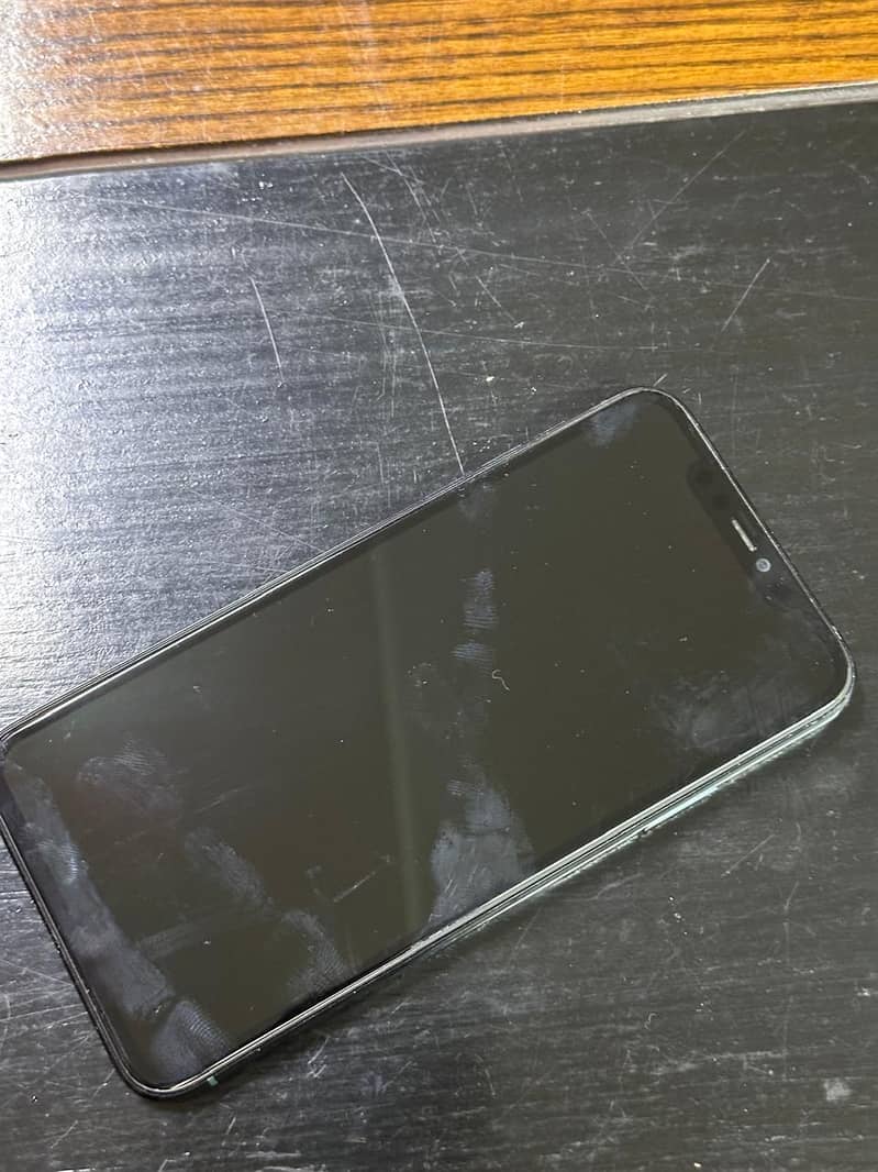Apple iPhone 11 Pro Max 2