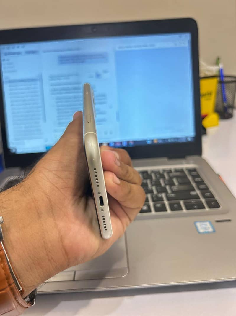 Apple iPhone 11 5