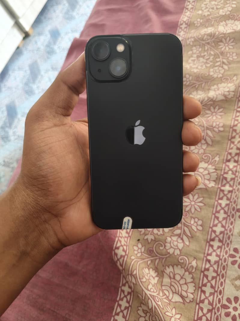 Apple iPhone 13 1