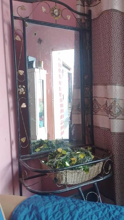 iron dressing table.