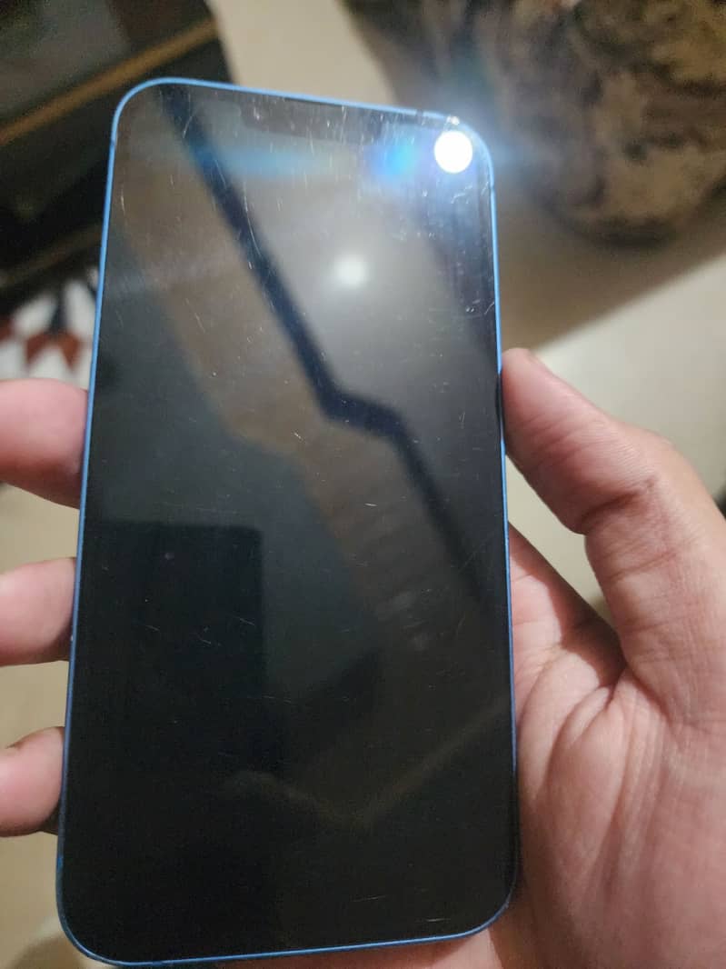 Apple iPhone 13 1