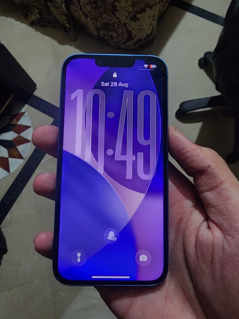 Apple iPhone 13 2