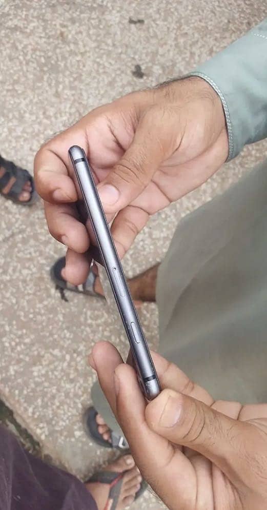 Apple iPhone 8 5