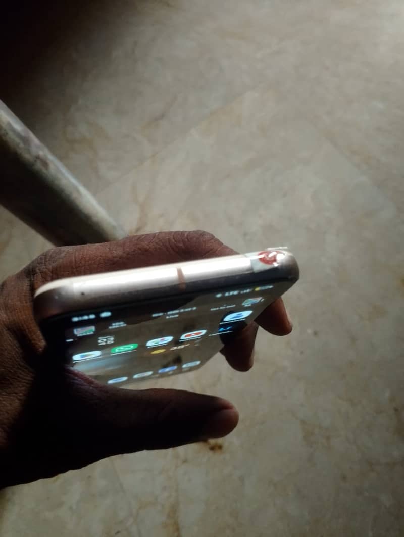 Google Pixel 8 5