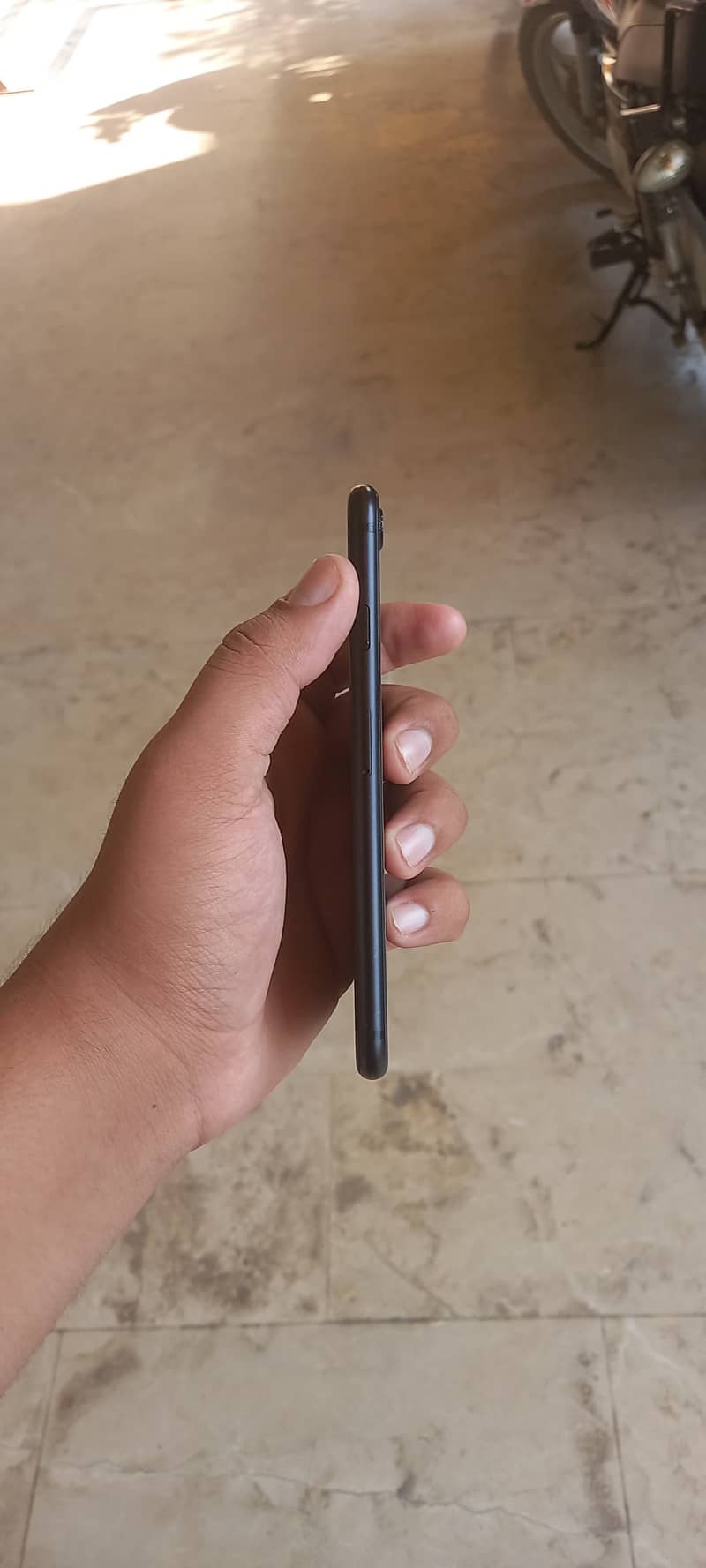 Apple iPhone SE 0