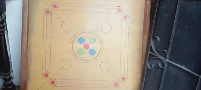 carrom board
