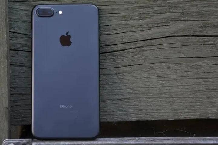 Apple iPhone 7 4