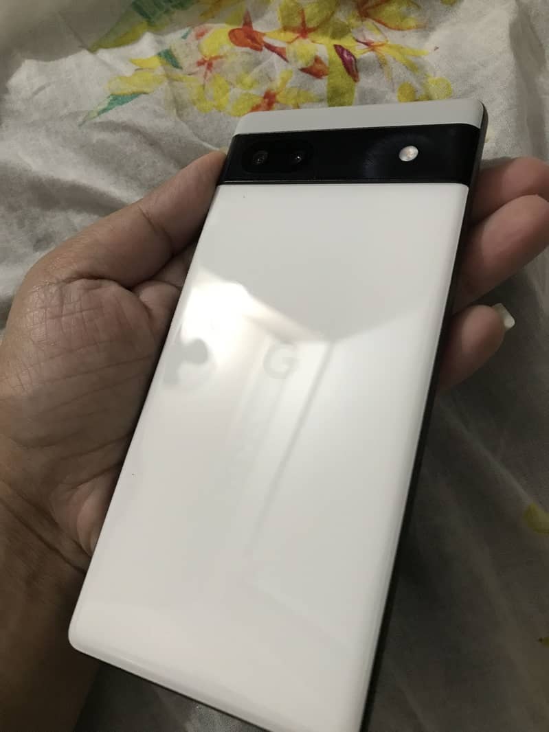 Google Pixel 6a 1