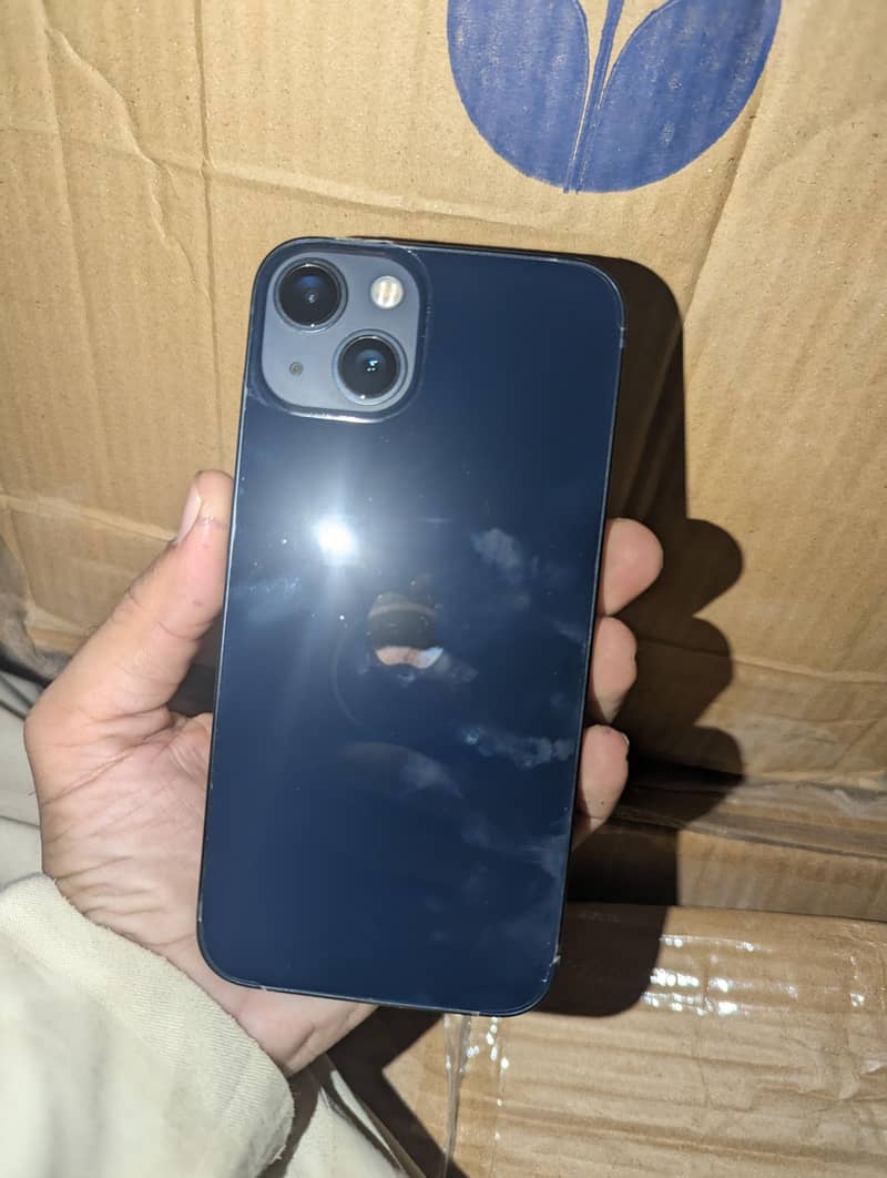 Apple iPhone 13 6