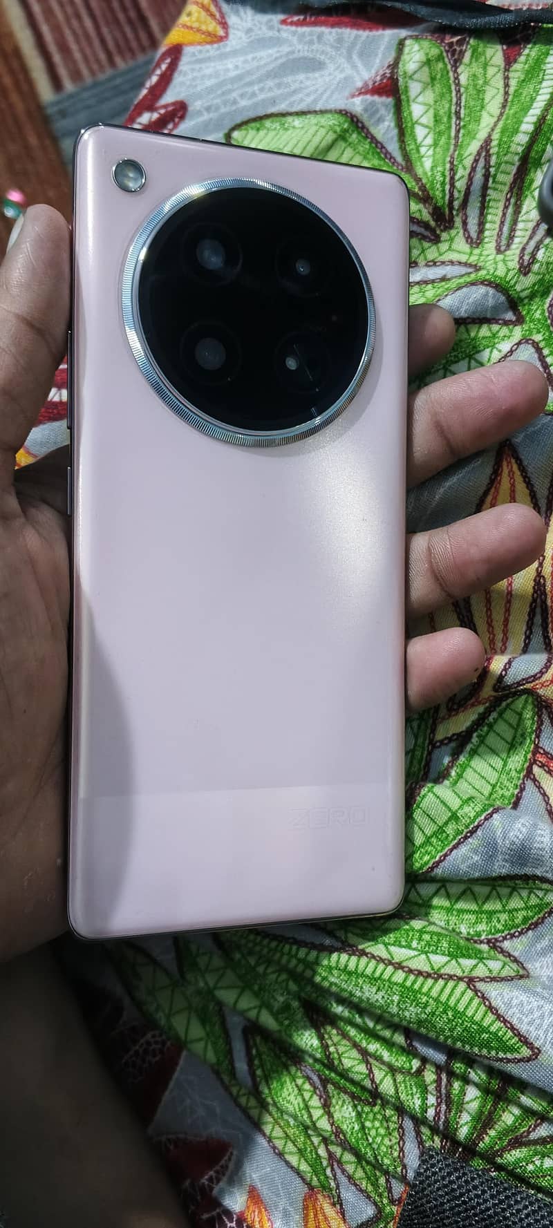 Infinix Zero 40 1