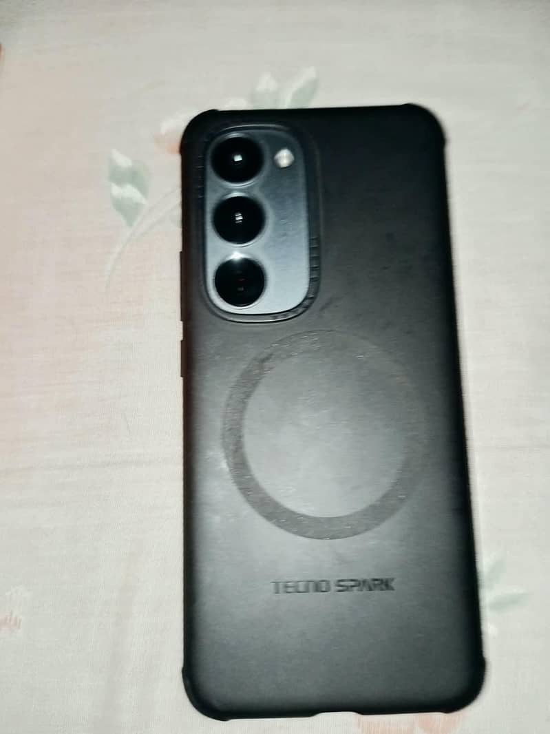 Tecno Spark 40 Pro Plus 3