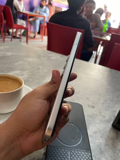 Infinix Hot 60i