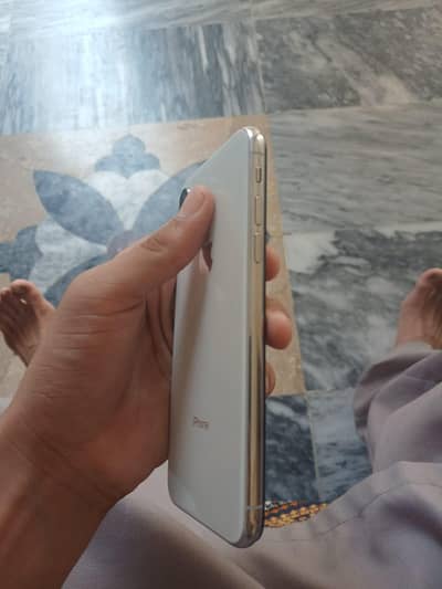 Apple iPhone XS