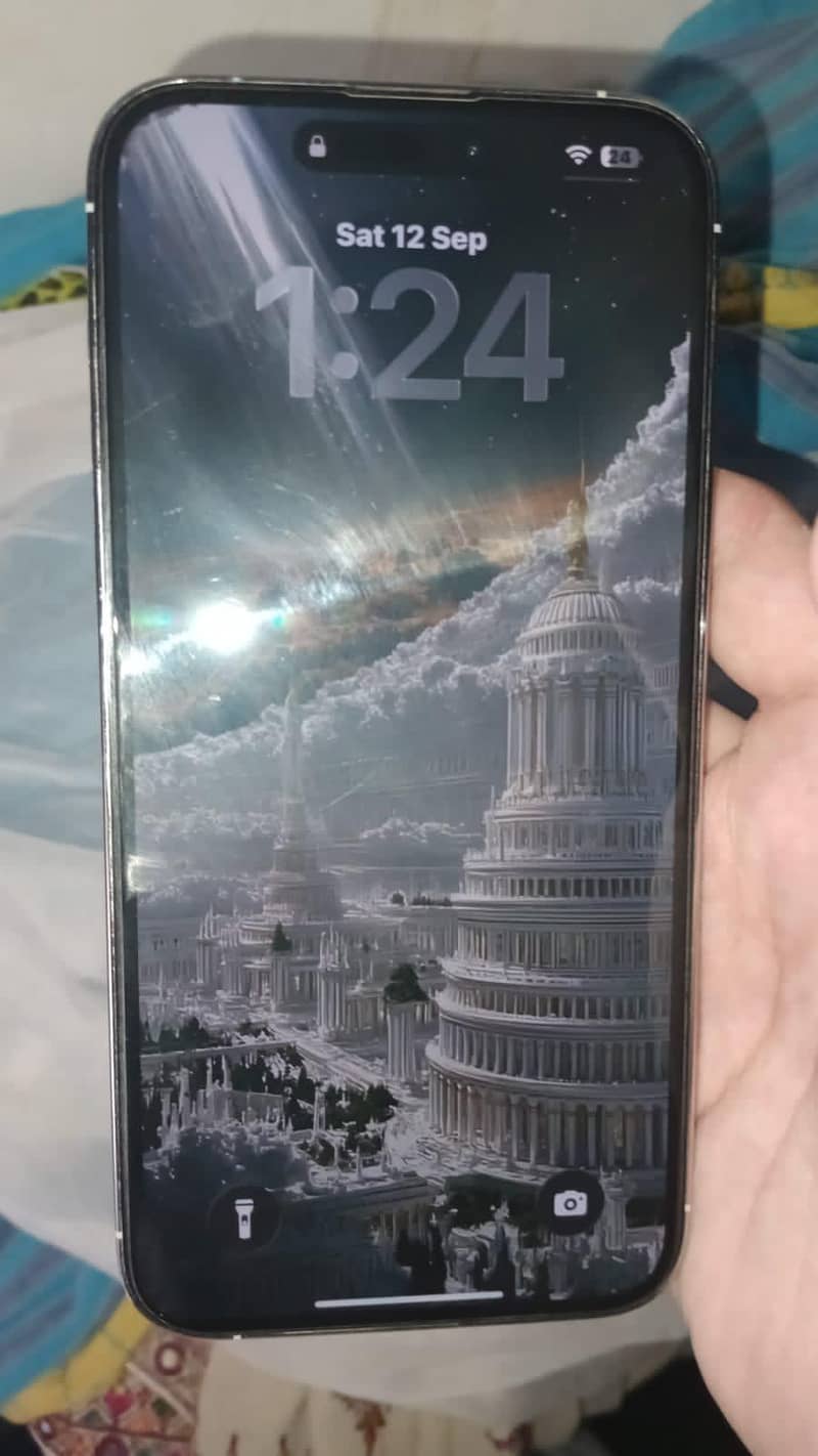Apple iPhone 14 Pro Max 1