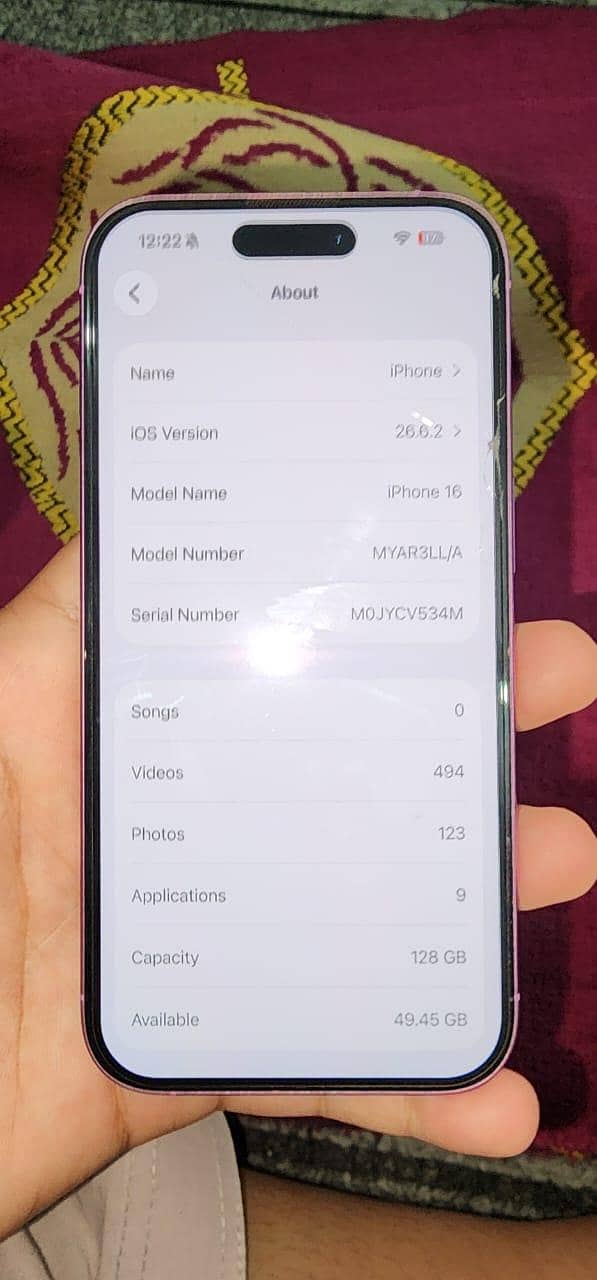 Apple iPhone 16 2