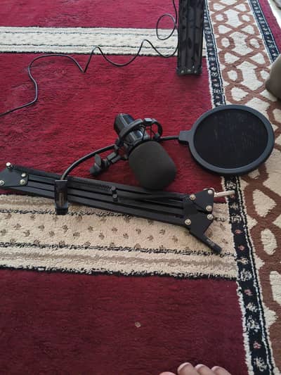 bm800 mic bilkul. ok. hai