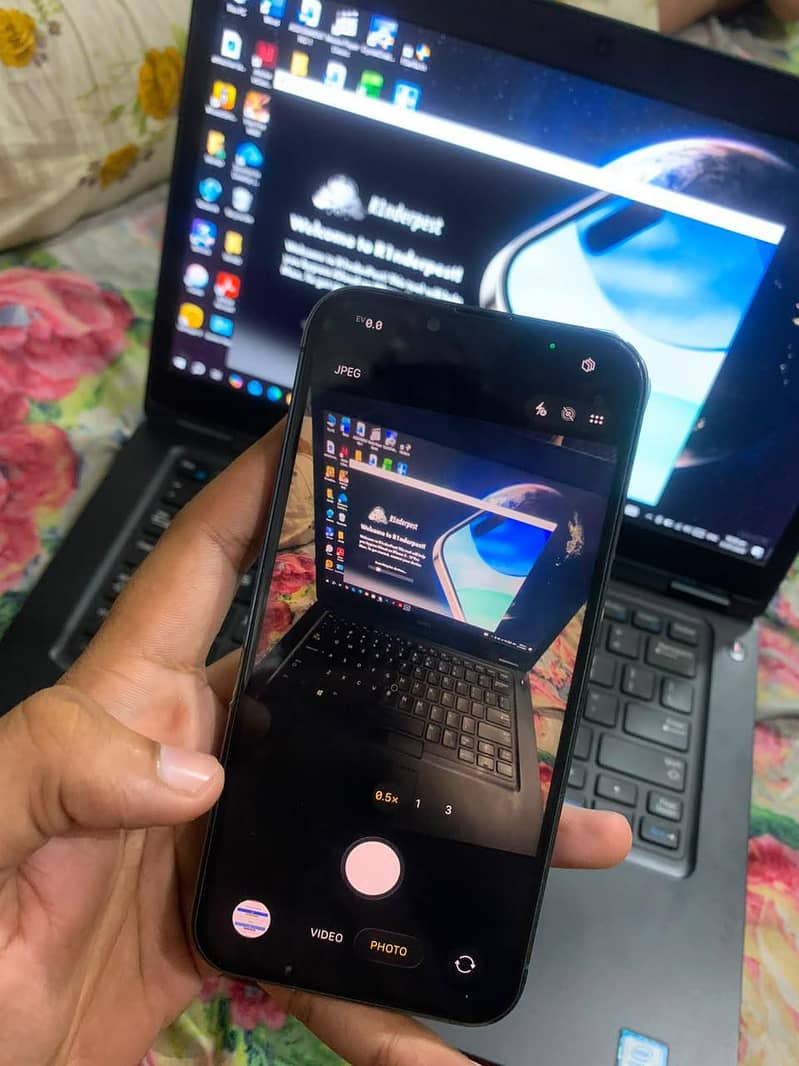 Apple iPhone 13 Pro 2