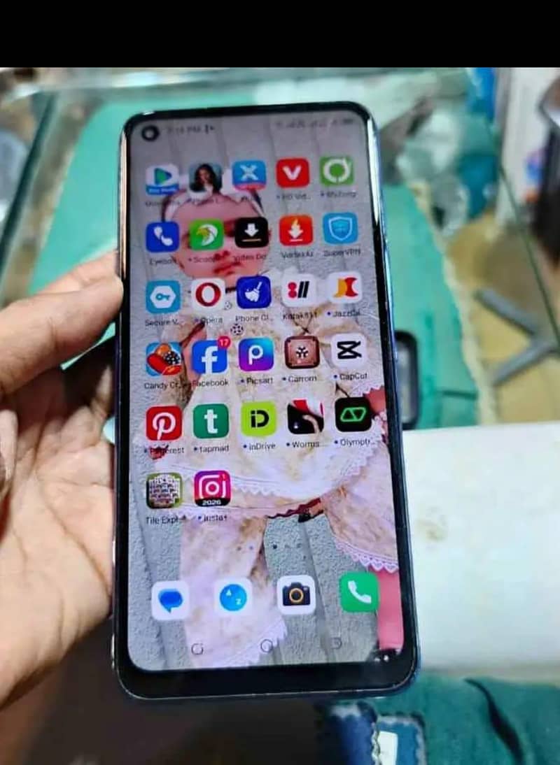 Tecno 4