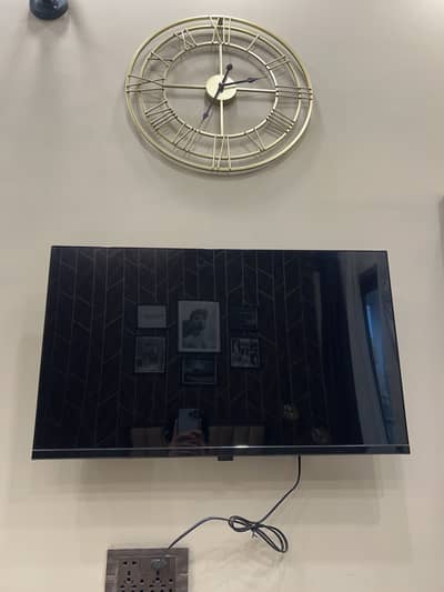 32 inches LED