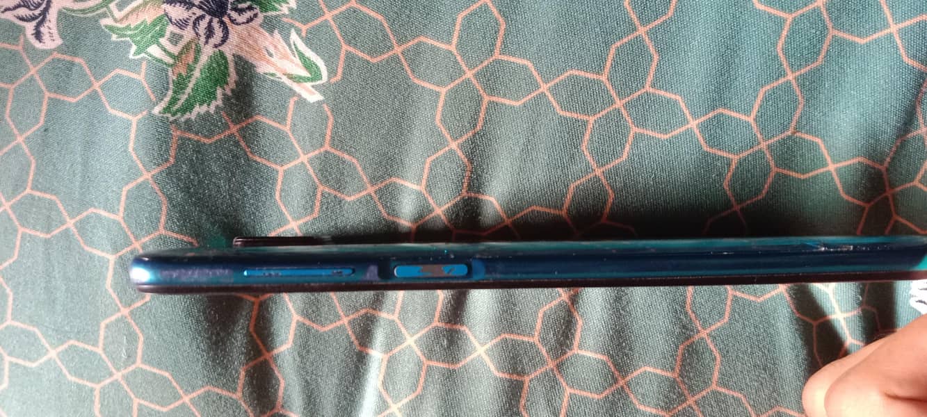 Redmi Note 9s 4