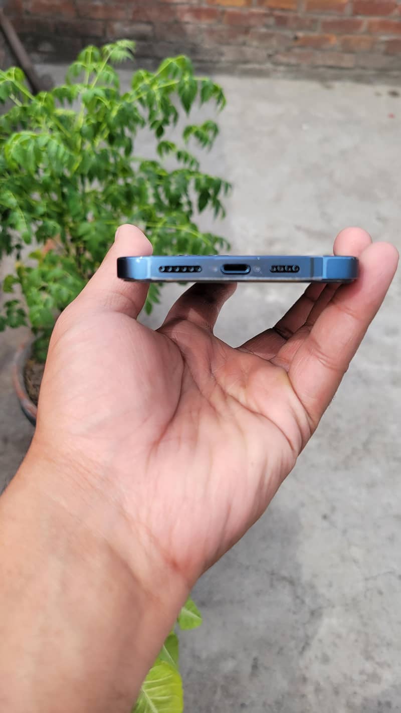 Apple iPhone 12 Pro Max 1