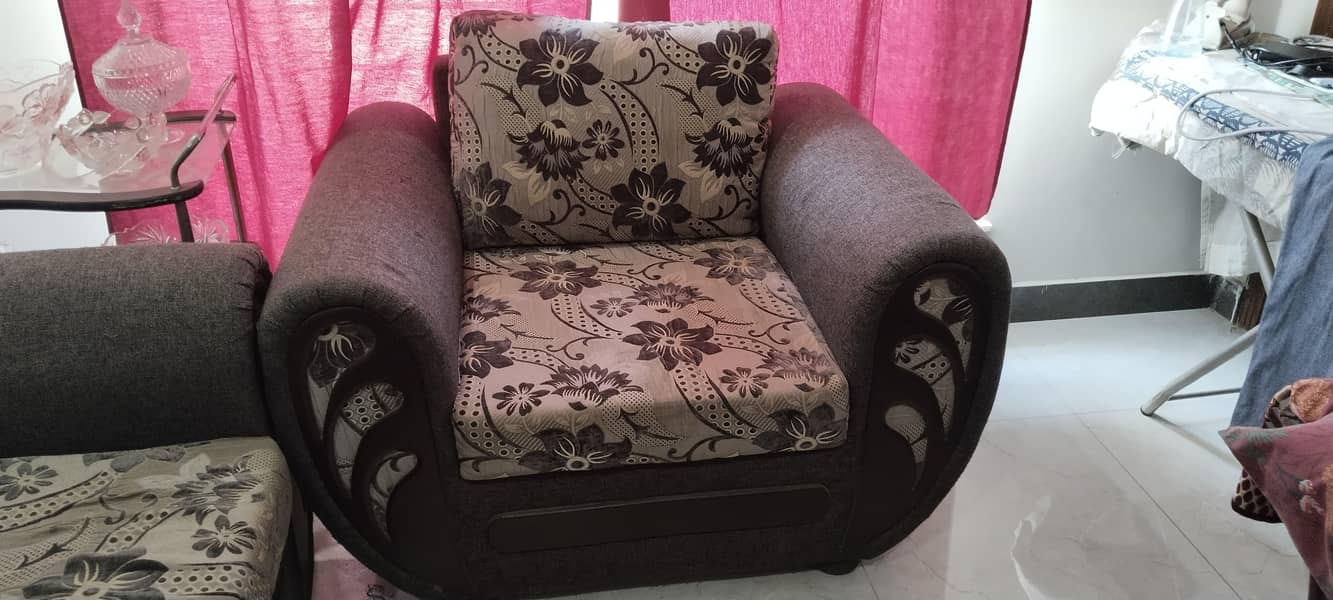3 Sofa Set, Dewan and two One seater sofas 4
