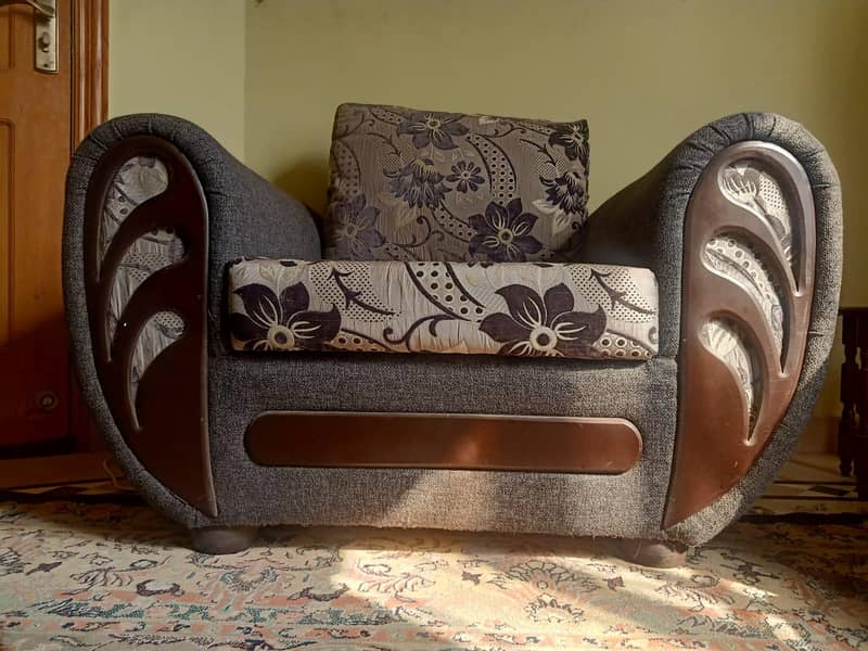 3 Sofa Set, Dewan and two One seater sofas 9