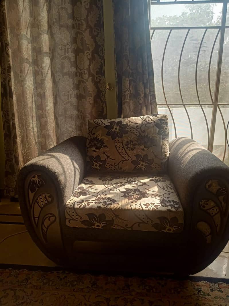 3 Sofa Set, Dewan and two One seater sofas 10