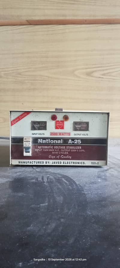 National A-25 Automatic Voltage Stabilizer 2500W