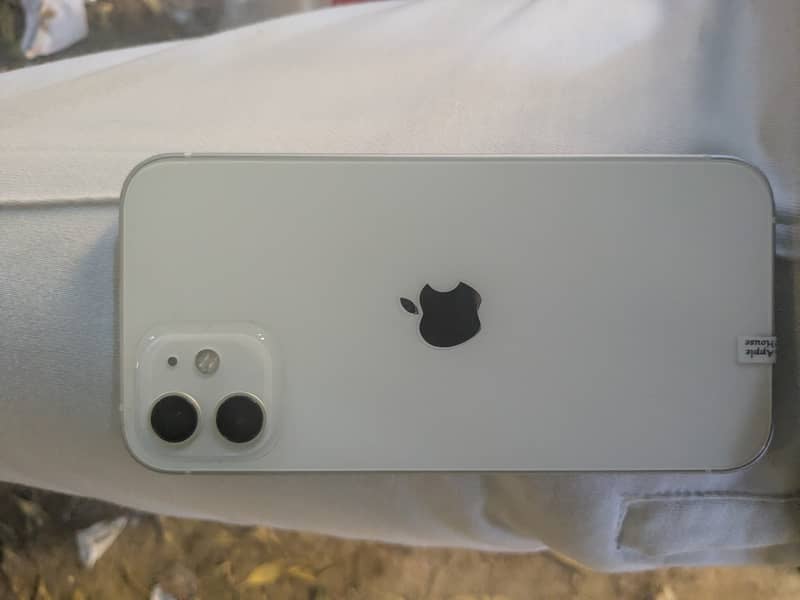 Apple iPhone 12 3